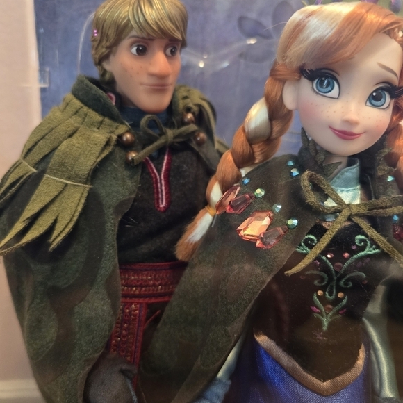 Disney Fairytale Designer Anna and Kristoff Limited Edition 4295 of 6000 Doll - Picture 5 of 16